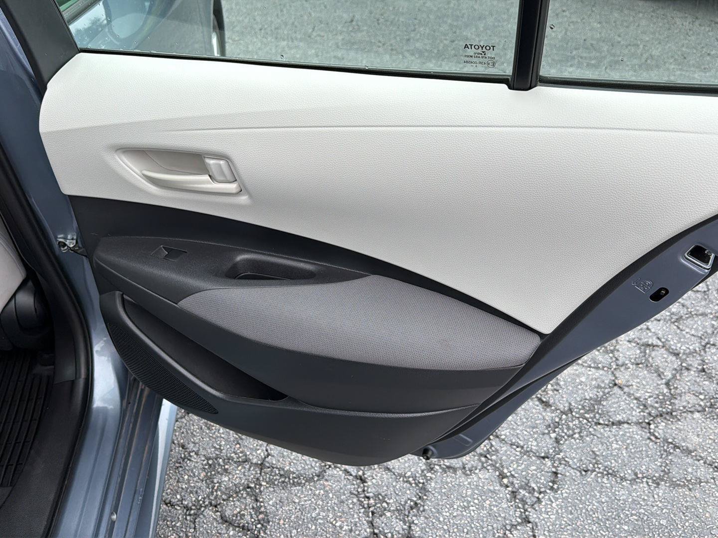 Used 2024 Toyota Corolla LE FWD image 15