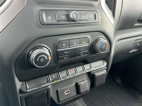 Used 2020 Chevrolet Silverado 1500 Custom w/ Custom Value Package image 11