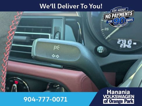 Used 2023 Porsche Macan S AWD/4WD image 30