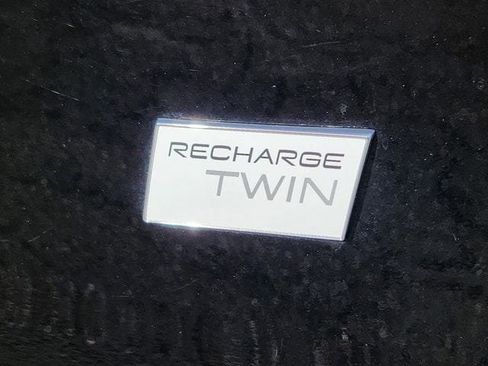 Certified 2023 Volvo XC40 Recharge Plus image 19