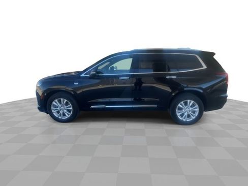 Used 2024 Cadillac XT6 Luxury FWD image 5