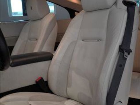 Used 2014 Rolls-Royce Wraith image 30