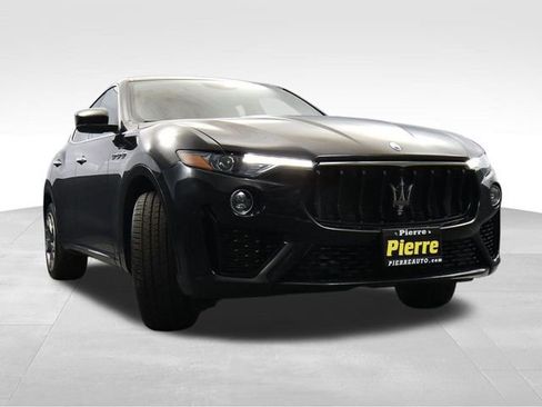 Used 2023 Maserati Levante Modena image 31