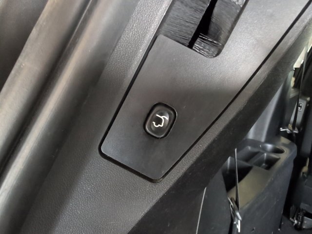 Used 2016 Dodge Grand Caravan SXT FWD image 35