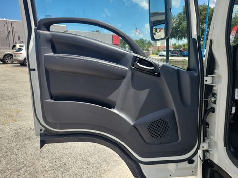 Used 2026 Isuzu NPR RWD image 7