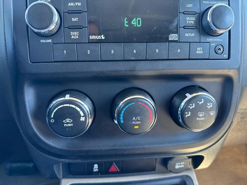 Used 2016 Jeep Patriot Sport w/ Power Value Group FWD image 18