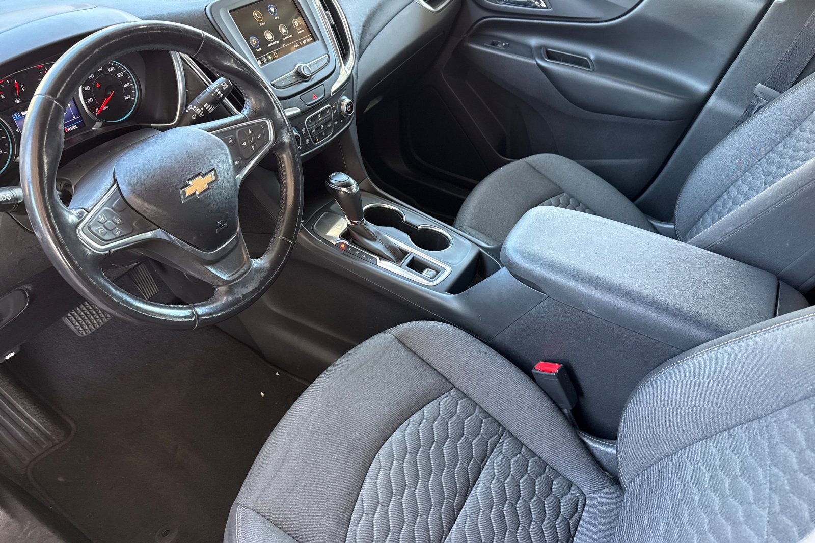 Used 2019 Chevrolet Equinox LT FWD image 5