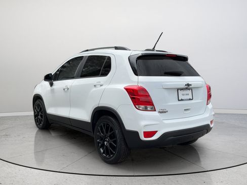Certified 2022 Chevrolet Trax LT w/ Sport Edition FWD image 9