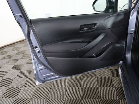 Used 2022 Toyota Corolla LE FWD image 16