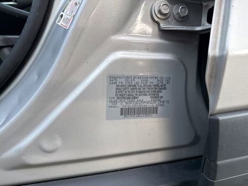 Used 2019 Nissan Kicks SV FWD image 25