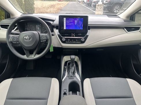 Certified 2025 Toyota Corolla LE image 26
