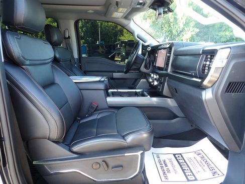 Used 2024 Ford F350 Lariat w/ Lariat Ultimate Package AWD/4WD image 42
