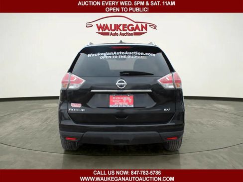 Used 2016 Nissan Rogue SV image 5