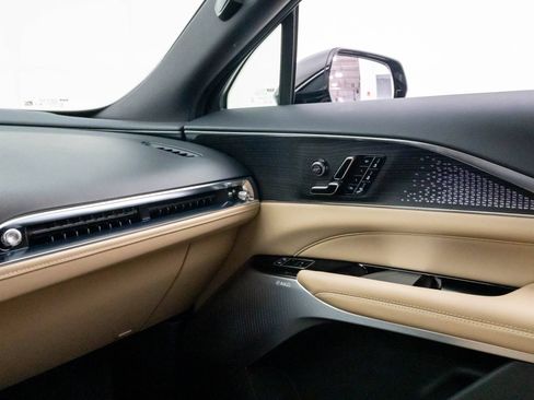 Certified 2026 Cadillac Lyriq Signature Luxury w/ Nappa Leather Package AWD/4WD image 29