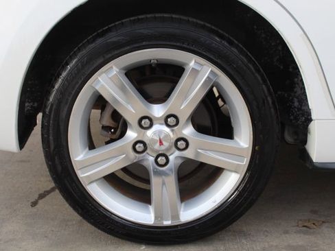 Used 2009 Pontiac Vibe Base w/ Sun And Sound Package image 9