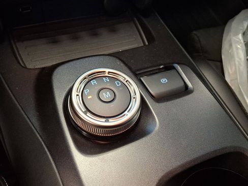 Used 2022 Ford Mustang Shelby GT500 w/ Carbon Fiber Track Pack image 14