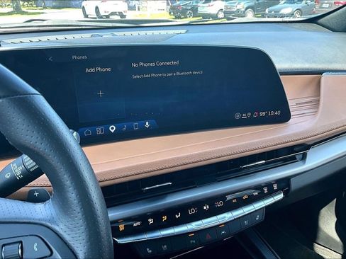 Used 2024 Cadillac XT4 Sport AWD/4WD image 12