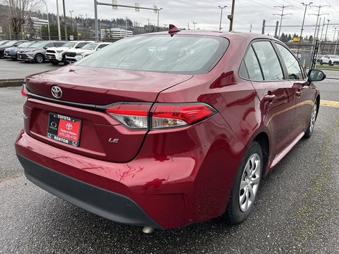 Certified 2024 Toyota Corolla LE image 5