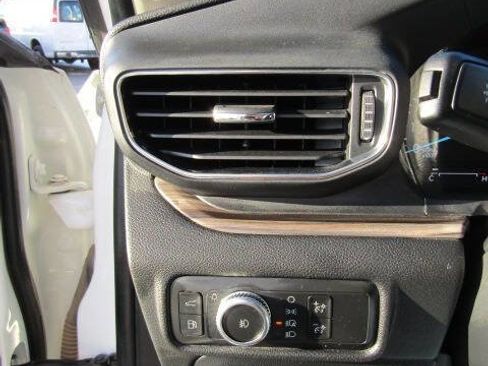 Used 2021 Ford Explorer Limited w/ Hybrid Equipment Group 310A image 21