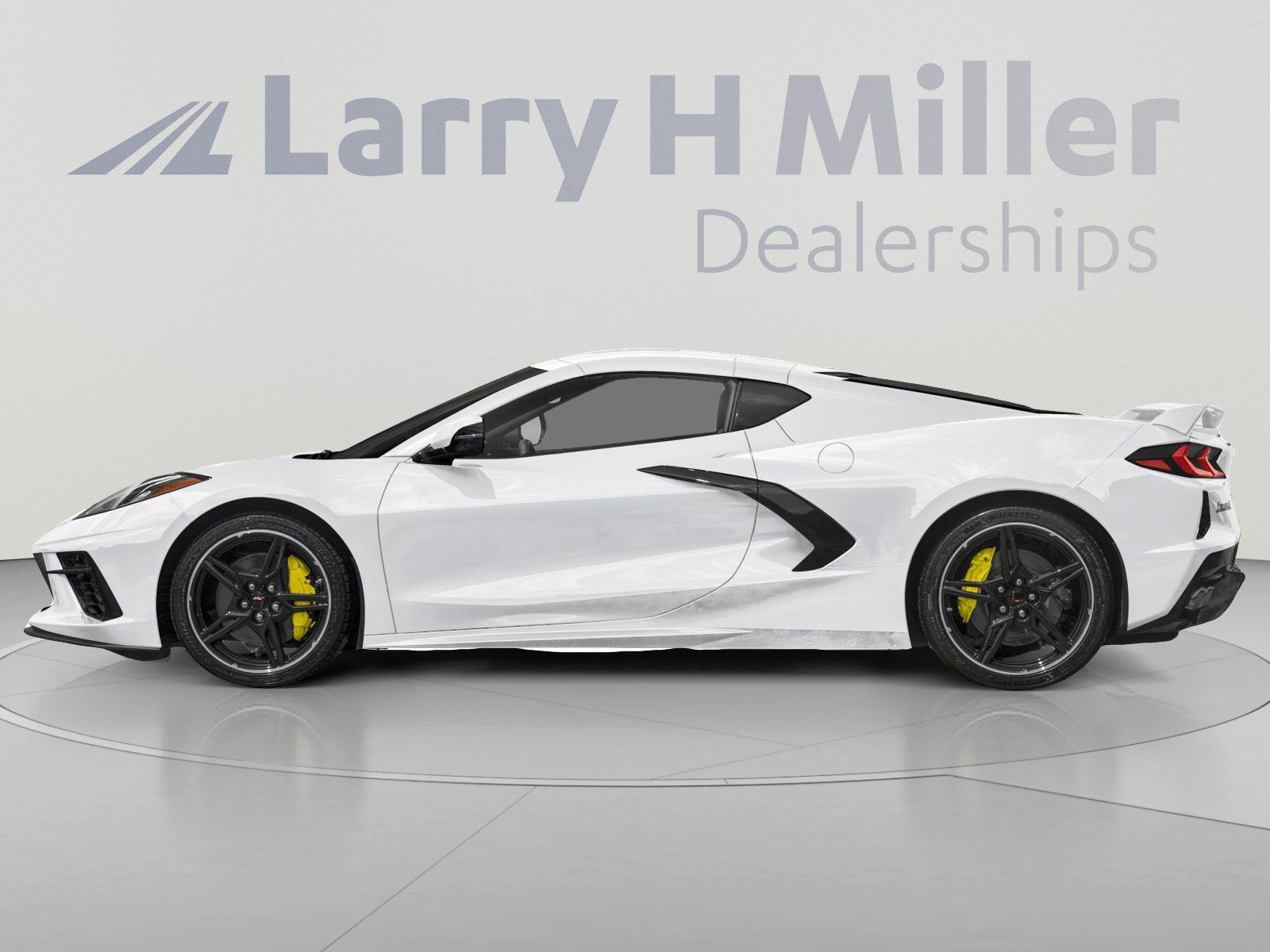 Used 2023 Chevrolet Corvette Stingray Preferred Cpe w/ Engine Appearance Package RWD image 3