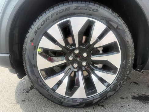 New 2026 Ford Explorer Platinum AWD/4WD image 9