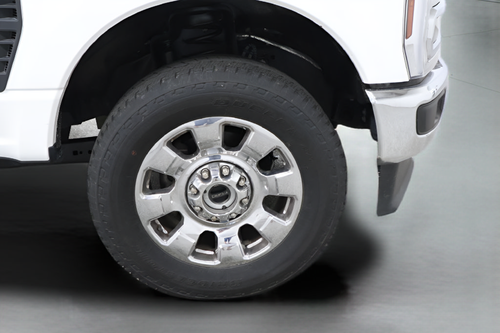 Used 2025 Ford F250 Lariat AWD/4WD image 38