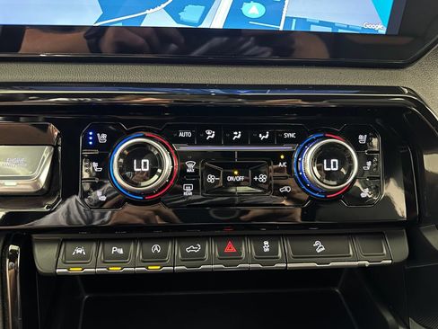 Used 2025 GMC Sierra 1500 AT4 AWD/4WD image 35