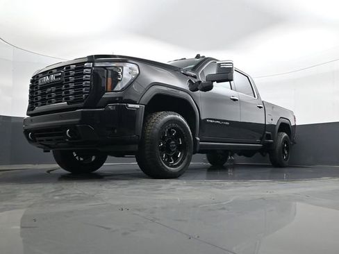 Used 2025 GMC Sierra 2500 Denali Ultimate image 21