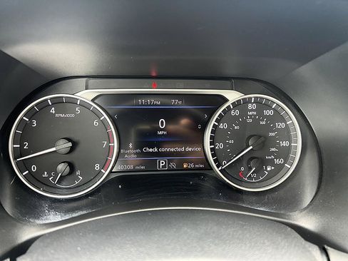 Certified 2025 Nissan Sentra SV FWD image 22