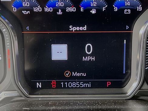 Used 2021 GMC Yukon Denali w/ Denali Premium Package image 9