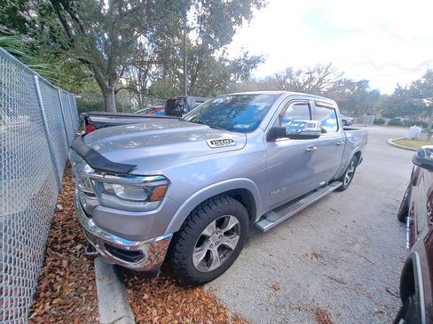 Used 2019 RAM 1500 Laramie image 2
