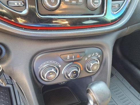 Used 2016 Dodge Dart SXT FWD image 21