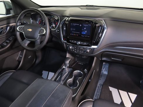 Used 2023 Chevrolet Traverse Premier AWD/4WD image 44