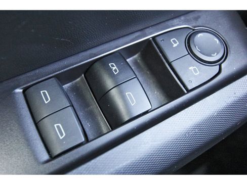 Used 2024 Chevrolet Colorado LT w/ LT Convenience Package III RWD image 20