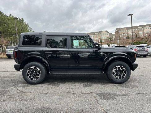 New 2025 Ford Bronco Outer Banks AWD/4WD image 8