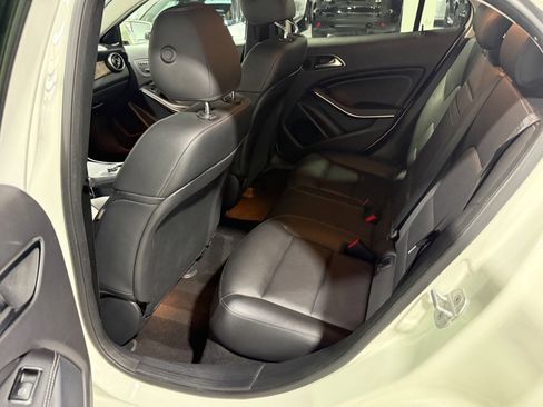 Used 2015 Mercedes-Benz GLA 250 AWD image 36