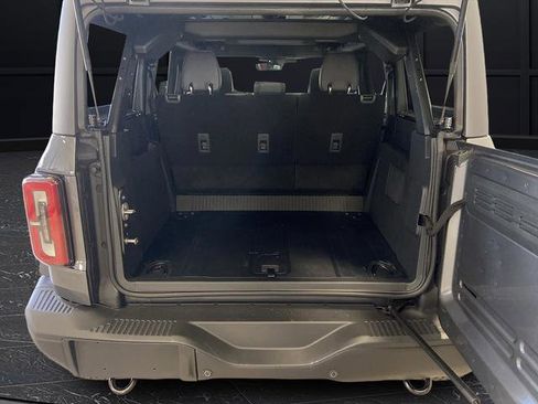 New 2025 Ford Bronco Badlands image 14
