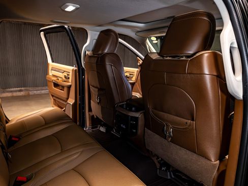 Used 2024 RAM 3500 Limited w/ Towing Technology Group image 24