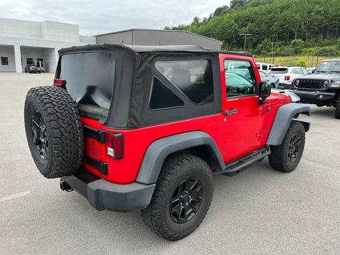 Used 2015 Jeep Wrangler Sport AWD/4WD image 3