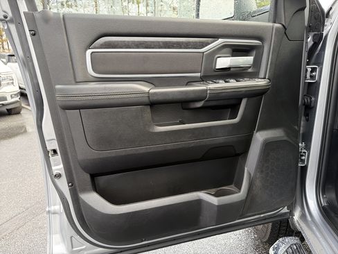 Used 2024 RAM 2500 Big Horn w/ Bed Utility Group image 11