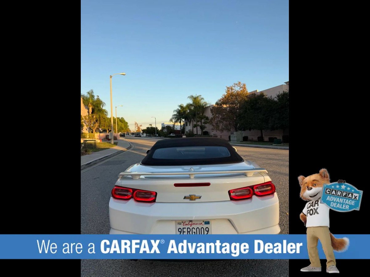 Used 2020 Chevrolet Camaro LT RWD image 4