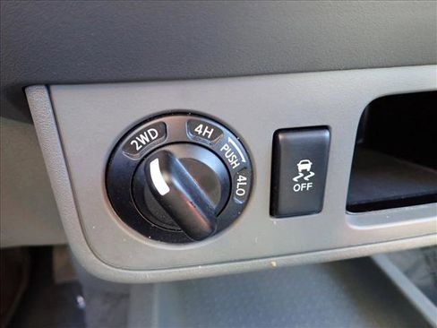 Used 2019 Nissan Frontier SV image 18