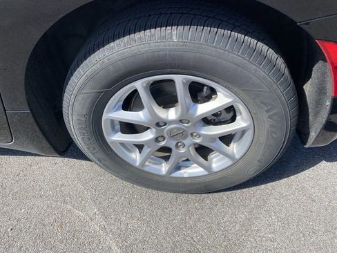 Used 2024 Chrysler Pacifica Touring-L image 20