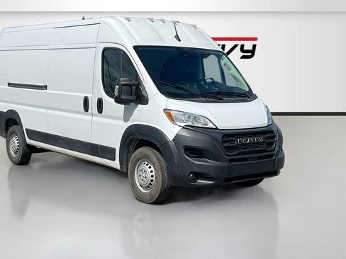 Used 2025 RAM ProMaster 2500 FWD image 1