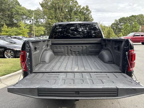 Used 2018 Ford F150 Raptor w/ Equipment Group 802A Luxury image 17