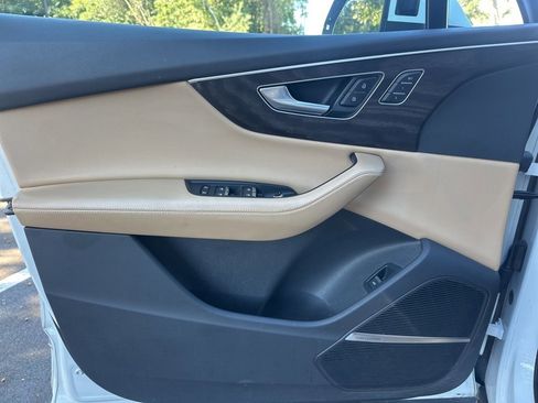 Used 2021 Audi Q7 3.0T Premium Plus image 15