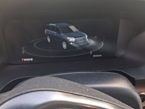 Used 2023 Ford Expedition Platinum RWD image 10