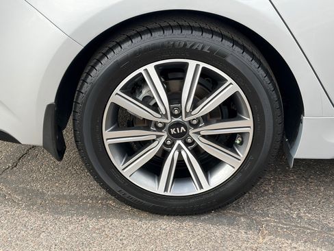 Used 2019 Kia Optima EX FWD image 9