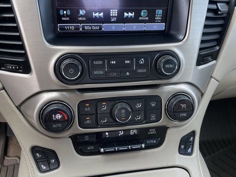 Used 2018 GMC Yukon Denali w/ Denali Ultimate Package AWD/4WD image 27