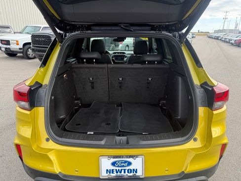 Used 2023 Chevrolet TrailBlazer RS w/ Sun and Liftgate Package image 36